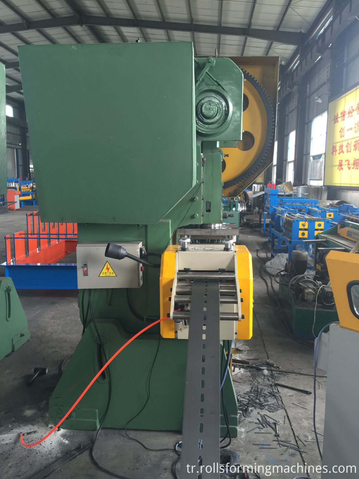 delme makinesi Slotted Strut Channel Roll Forming Machine